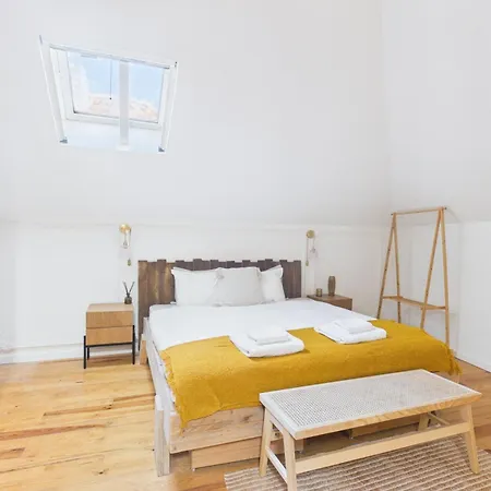 1br W/ Ac - Alfama, Ideal For Long | By Airnest * Лиссабон