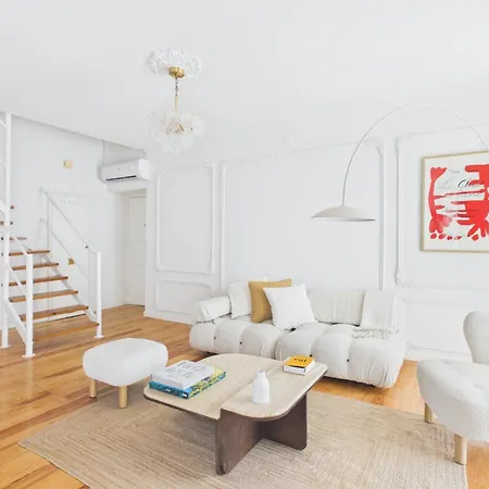Апартаменты 1br W/ Ac - Alfama, Ideal For Long | By Airnest Лиссабон
